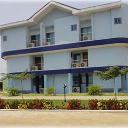 Brookvale Hotel Weija Extérieur photo