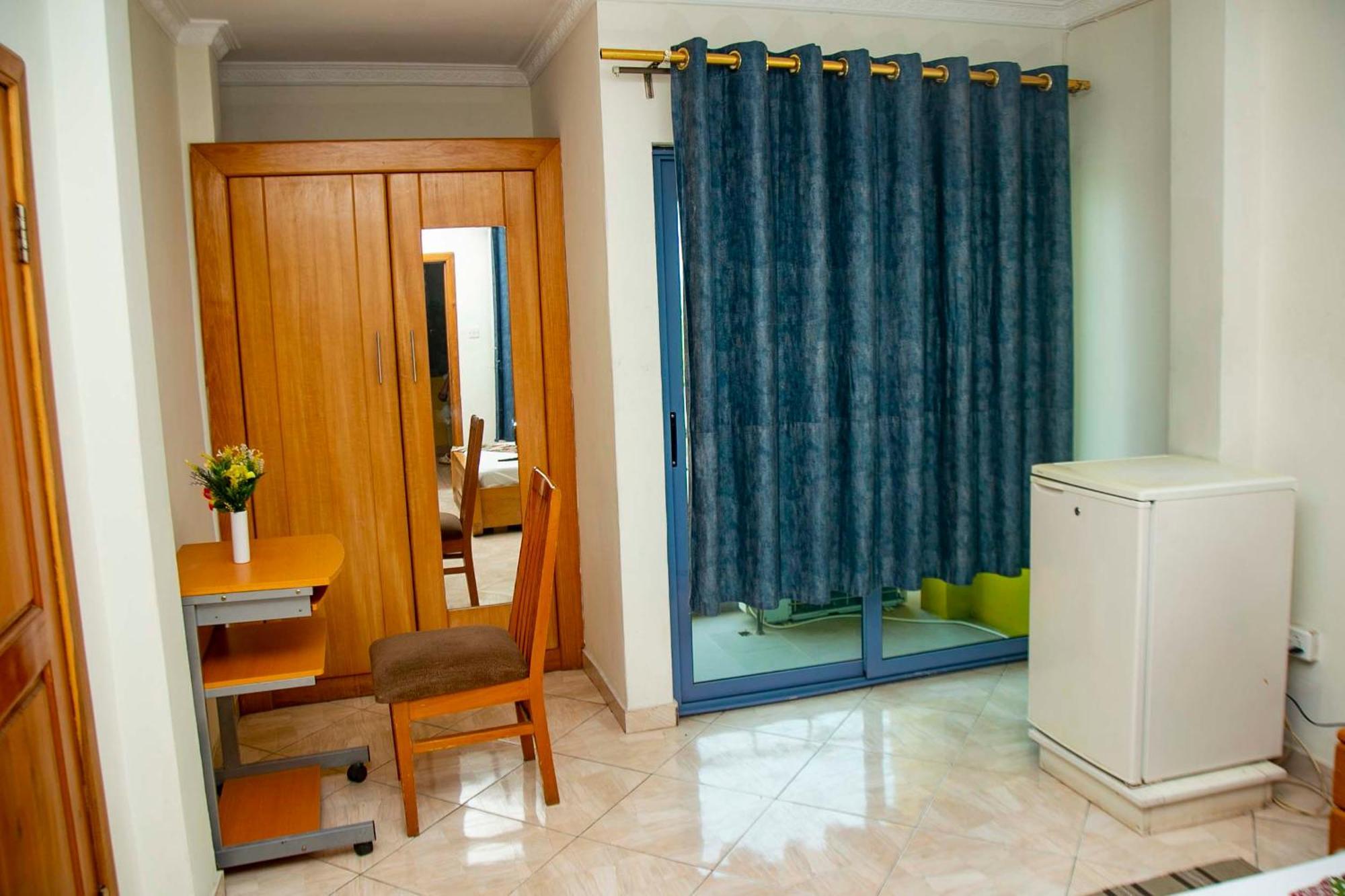 Brookvale Hotel Weija Extérieur photo